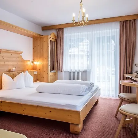 Garni Elfrieda Guest house