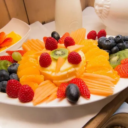 Garni Elfrieda Pensión 3*